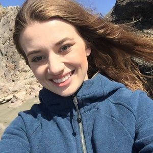 Meet your Posher, Alyssa